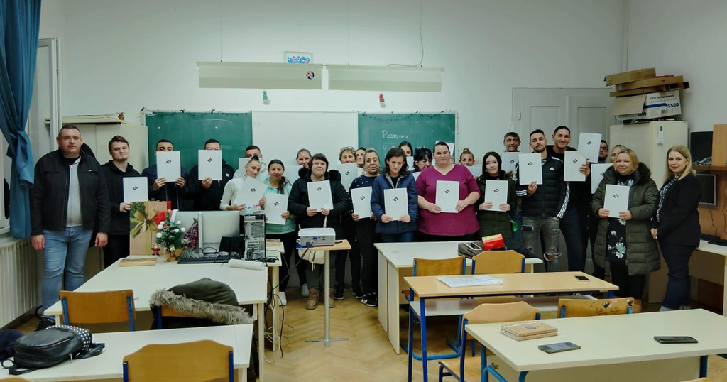 NAJLJEPŠI POKLON - USPJEŠNO ZAVRŠEN PROGRAM OBRAZOVANJA ZA STJECANJE MIKROKVALIFIKACIJE TEMELJNE DIGITALNE VJEŠTINE