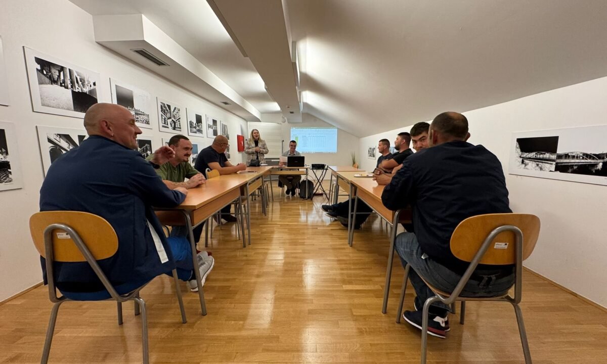 ZAPOČEO JOŠ JEDAN PROGRAM OBRAZOVANJA ZA STJECANJE MIKROKVALIFIKACIJE SAKUPLJANJE, TRANSPORT, SKLADIŠTENJE I ZBRINJAVANJE OTPADA